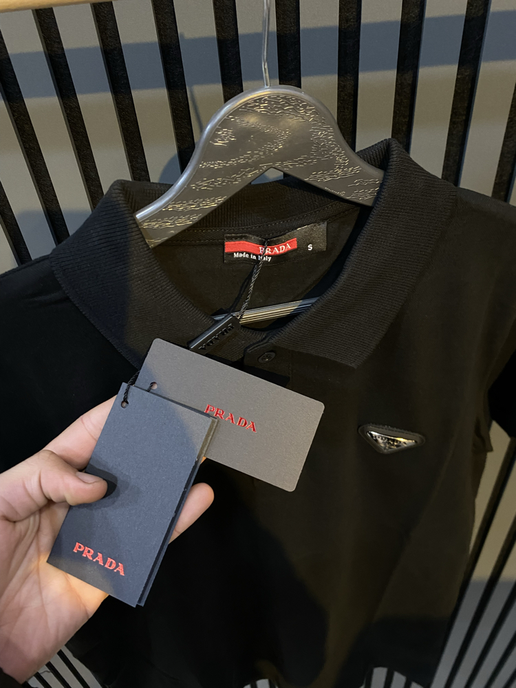 PRADA-POLO YAKA