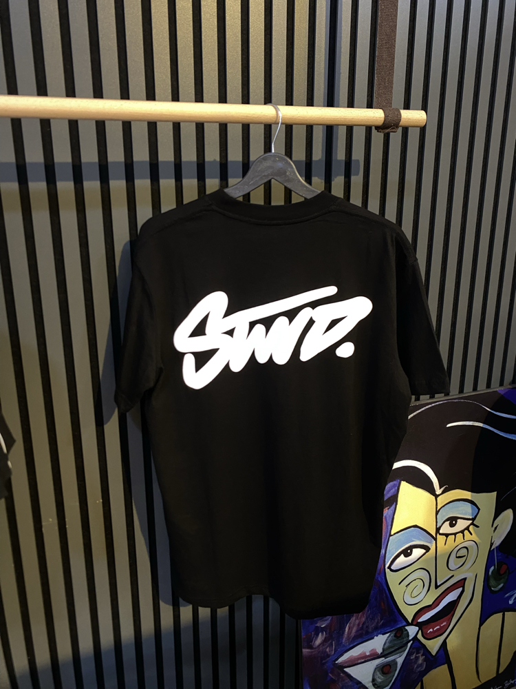 STWD-ARKA BASKILI TİŞÖRT-SİYAH