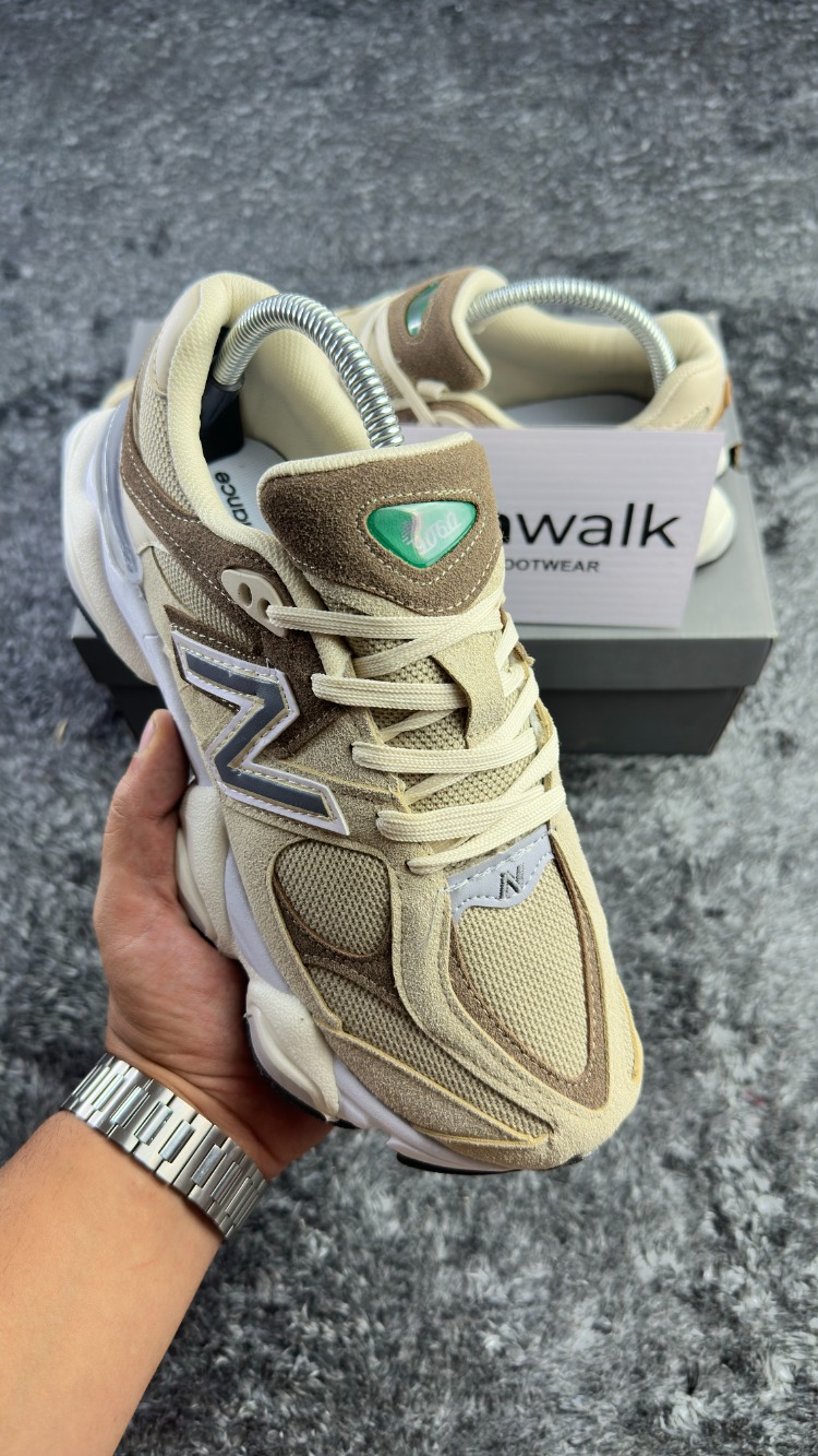 New Balance 9060 Bej