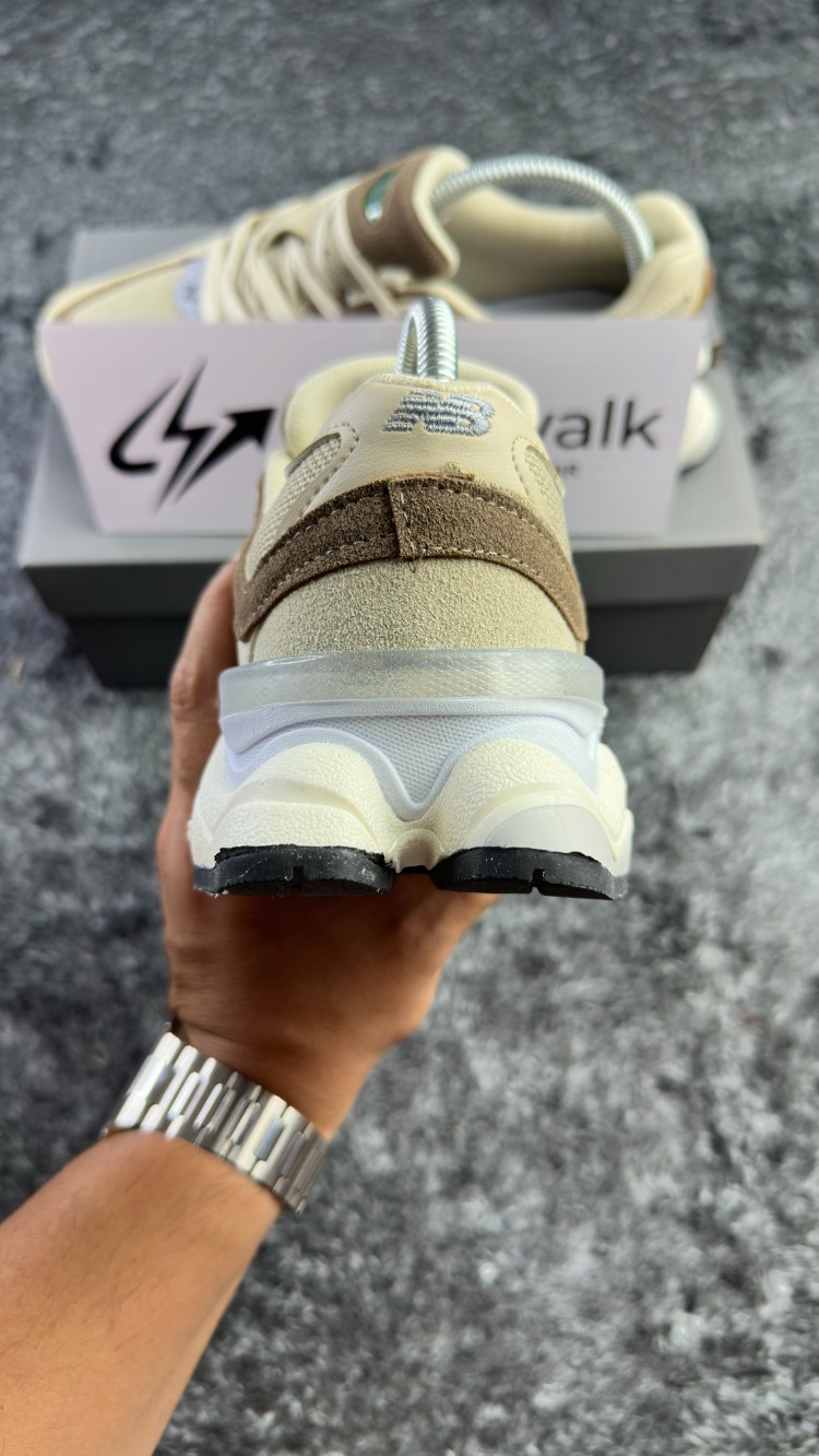 New Balance 9060 Bej