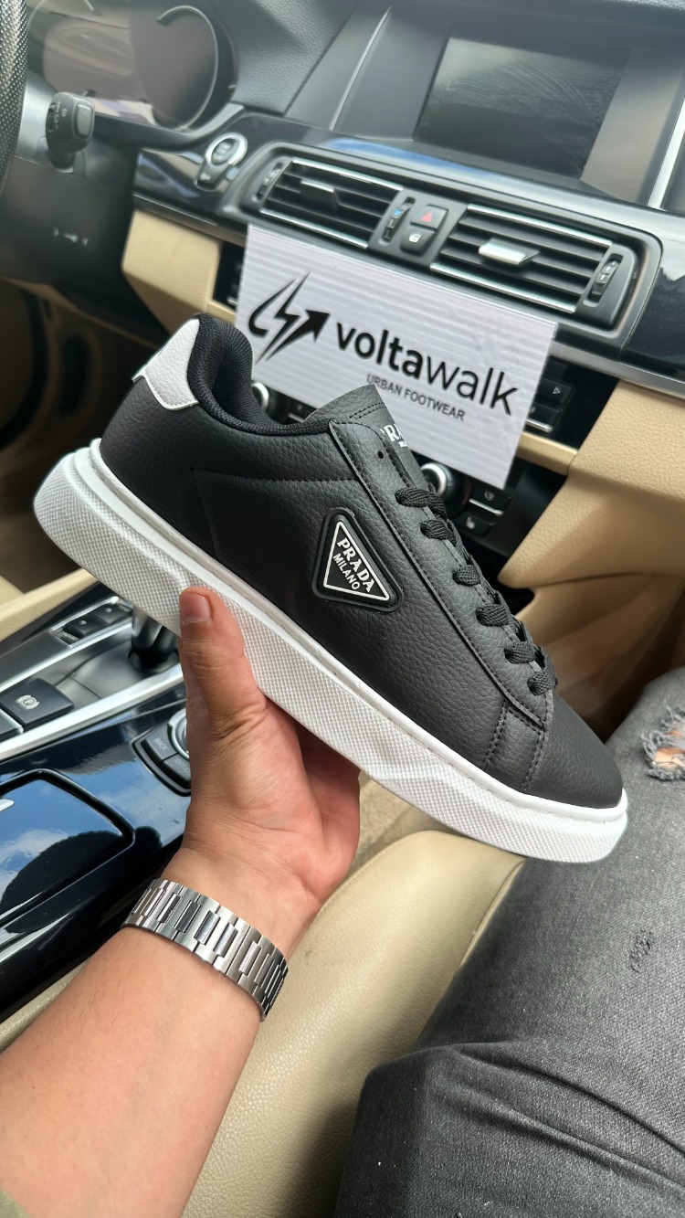 Prada Model Siyah/Beyaz Sneaker