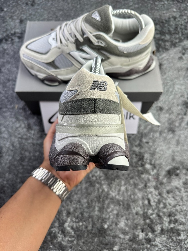 New Balance 9060 Sea Salt