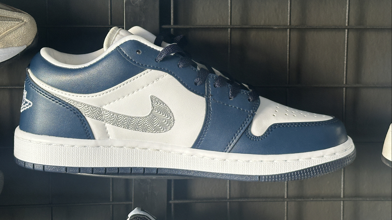 Nike jordan mavi beyaz 