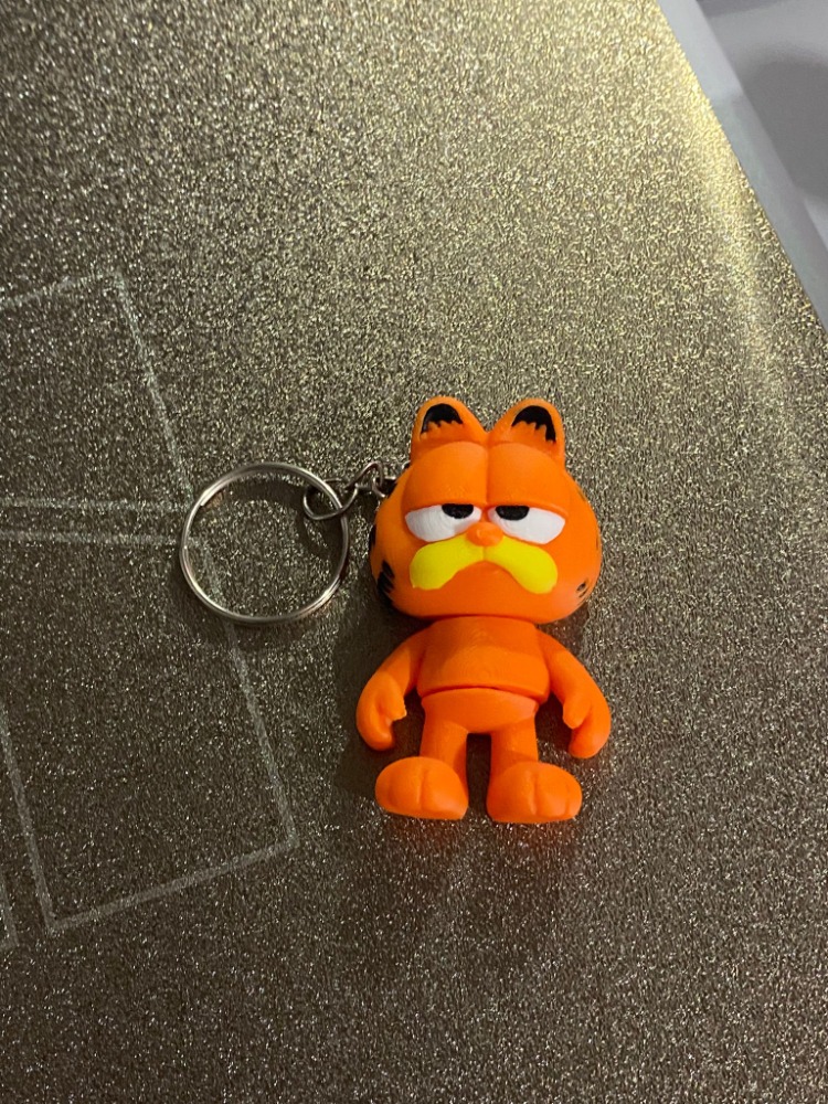 Garfield hareketli anahtarlık