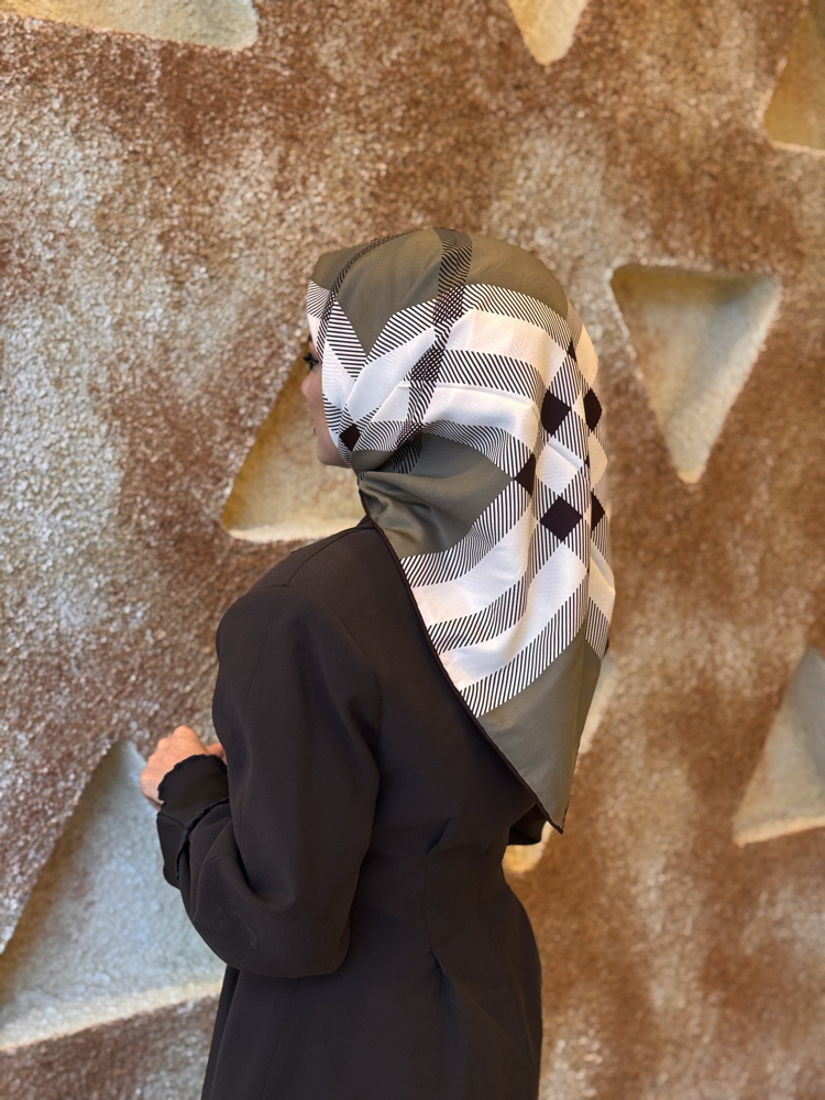 İTHAL VUAL İPEK EŞARP