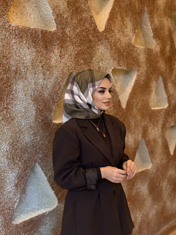 İTHAL VUAL İPEK EŞARP