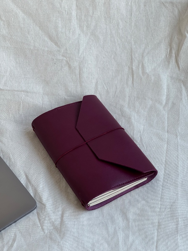 Custom A5 Veg-Tanned Trifold Leather Journal