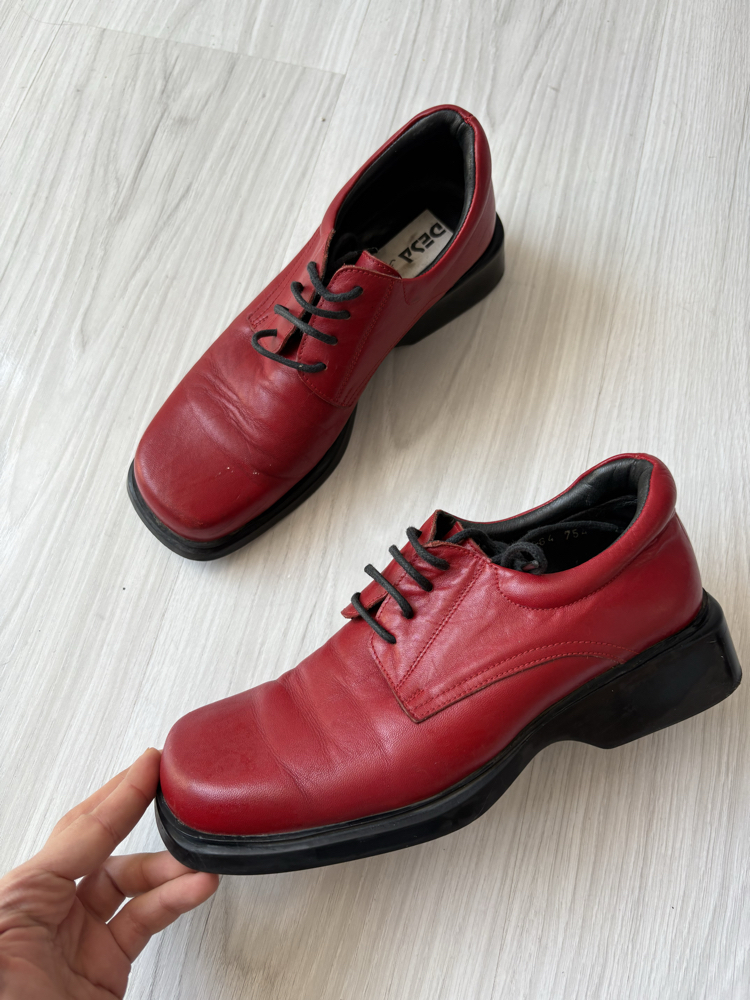 Vintage leather beta shoes