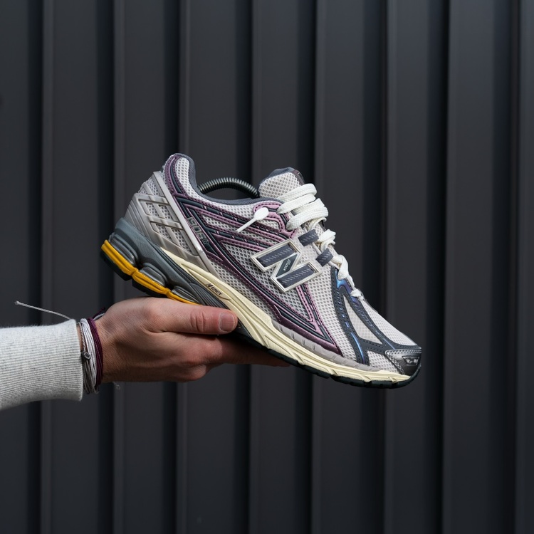 New Balance 1906R Licorice