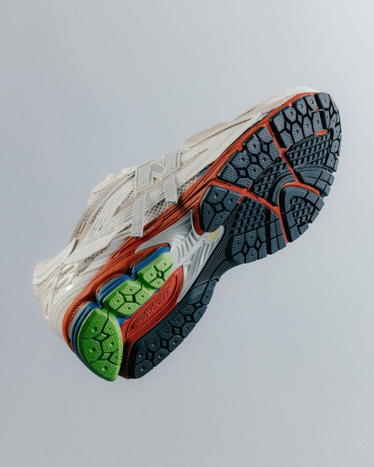 New Balance 1906A Sea Salt Astro