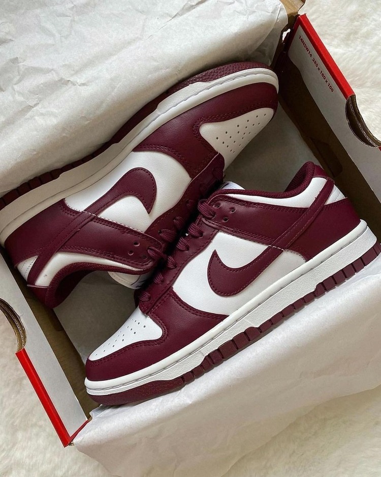 Nike Dunk Low Bordeaux