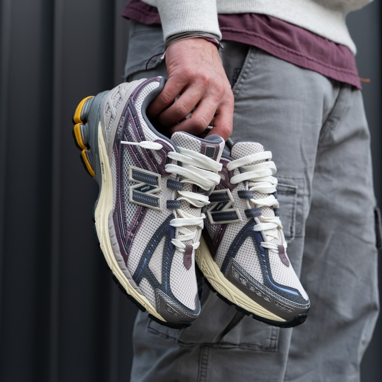 New Balance 1906R Licorice