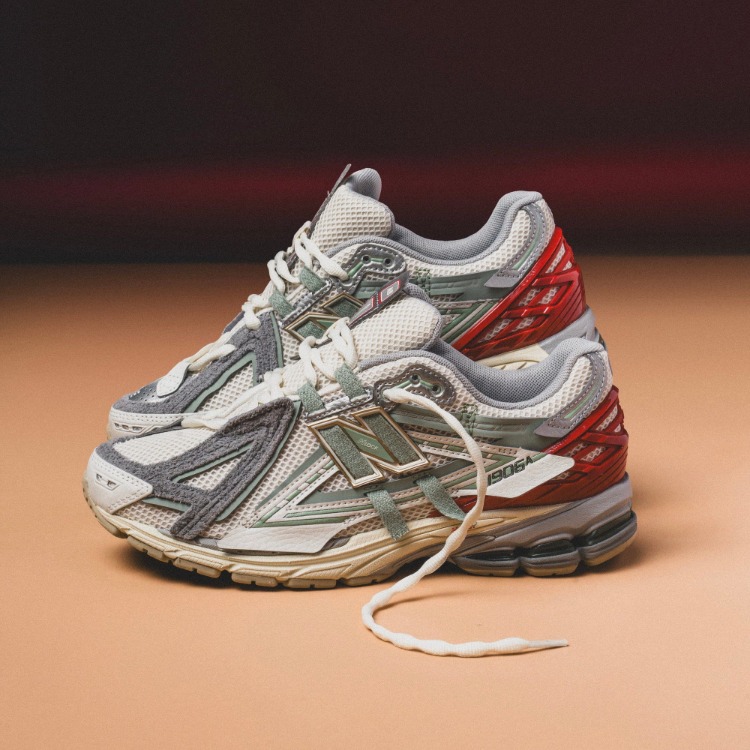 New Balance 1906A Deconstructed Sea Salt