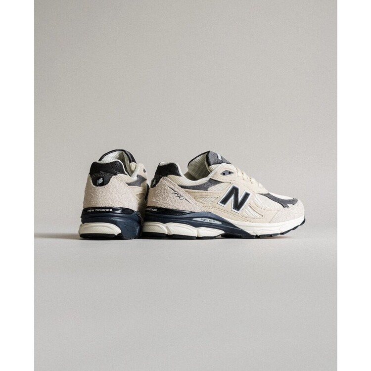 New Balance 990 v3 Moonbeam