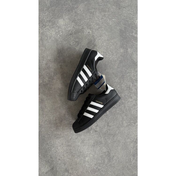 Superstar Black White