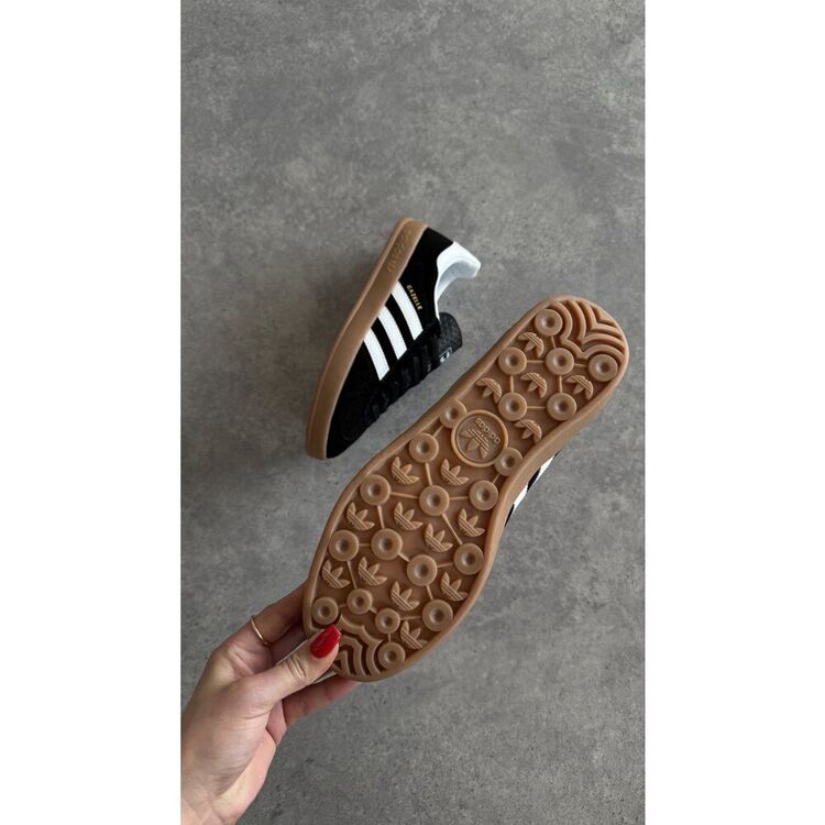Gazelle “Black & White”