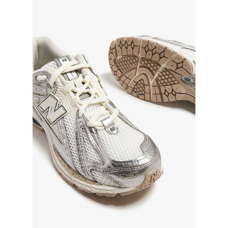 New Balance 1906 “Silver Metallic”