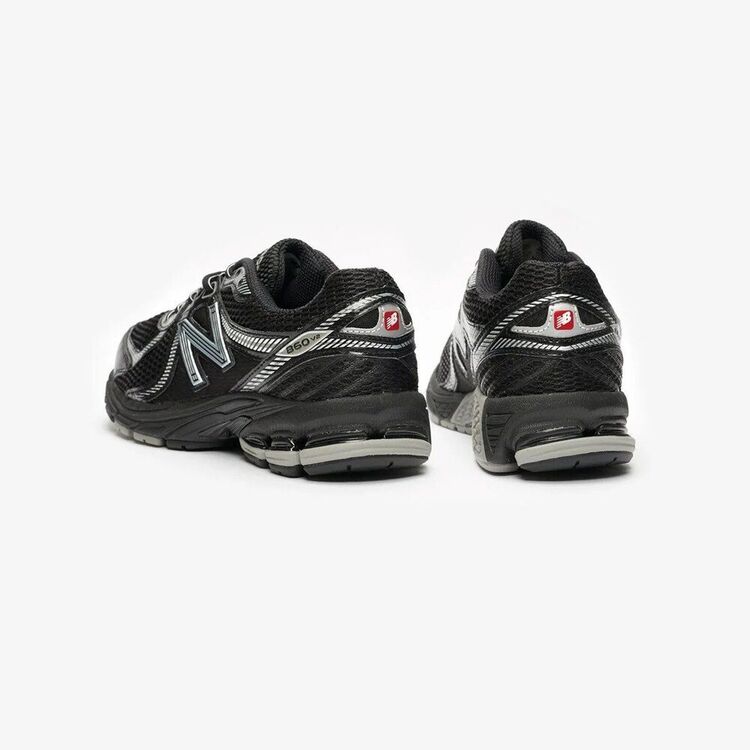 New Balance 860 v2 Black Silver Metallic