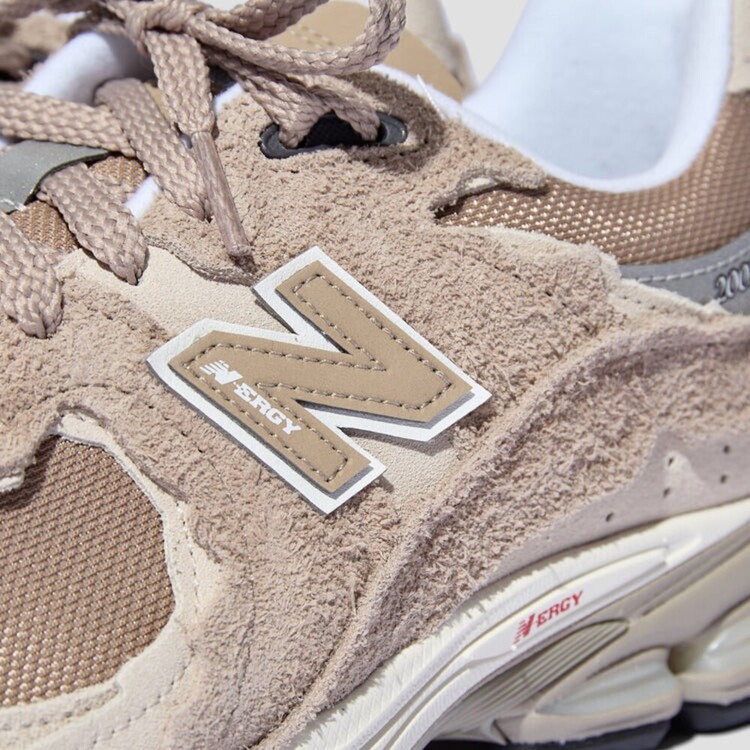 NEW BALANCE 2002R DRIFTWOOD