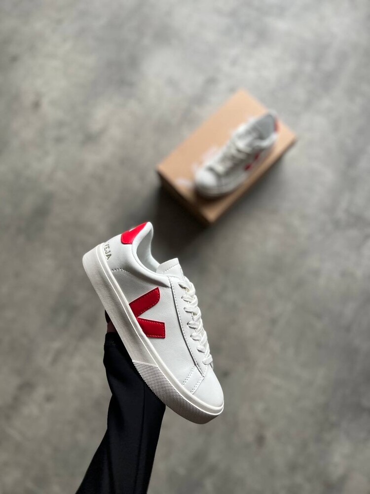VEJA Campo Red