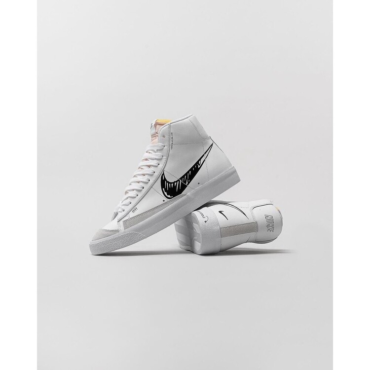 Blazer Mid 77
