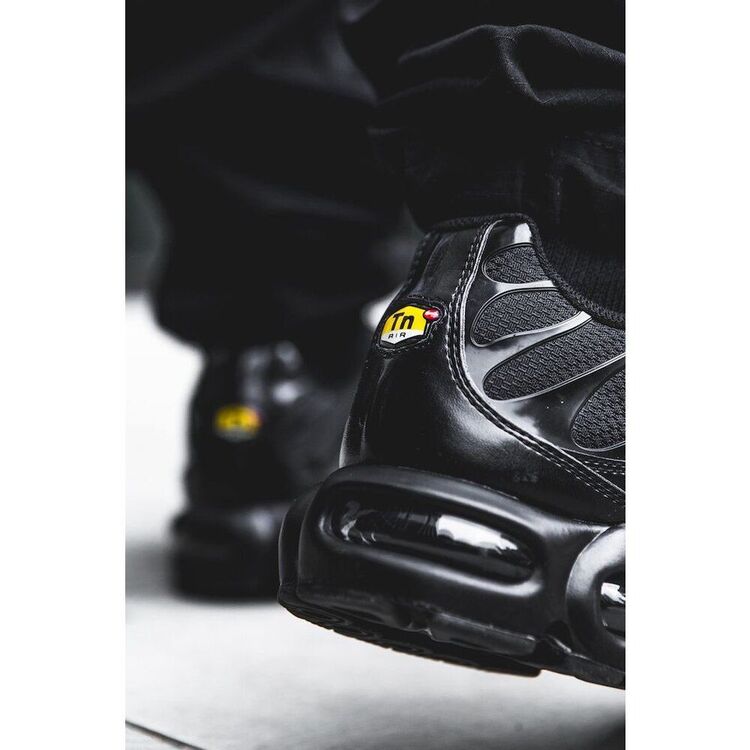 Air Max Plus TN Triple Black