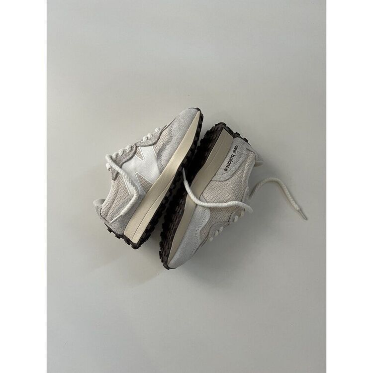 New Balance 327 “Sea Salt Linen”