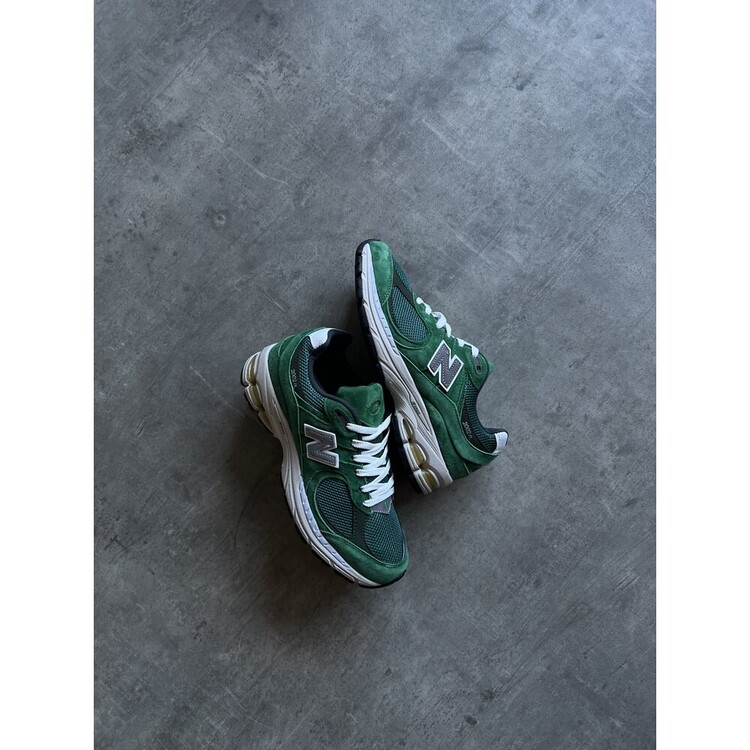 New Balance 2002R Green