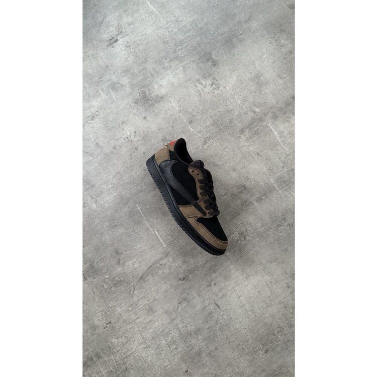 Travis Scott x Air Jordan 1 Low OG ‘Velvet Brown”