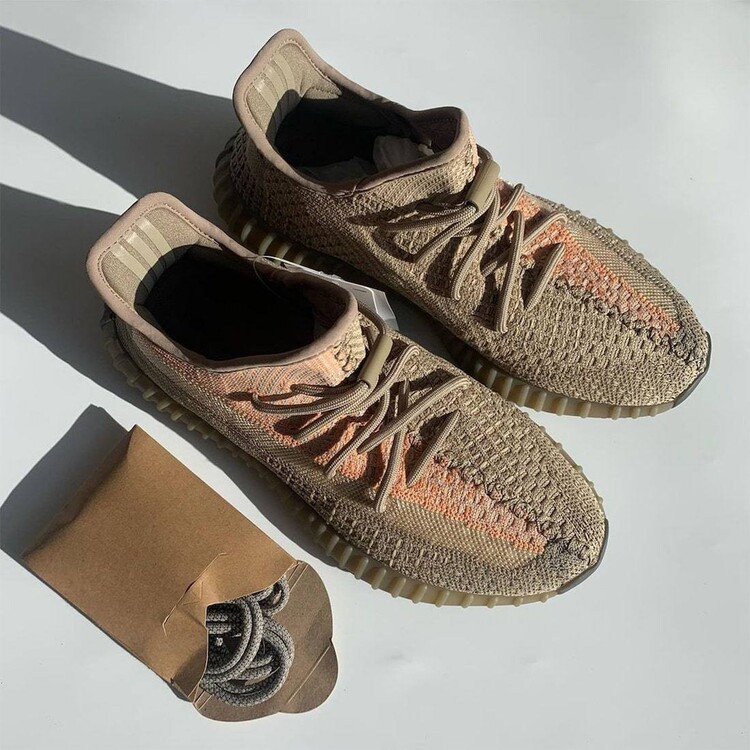YEEZY BOOST 350 V2 “SAND TAUPE”
