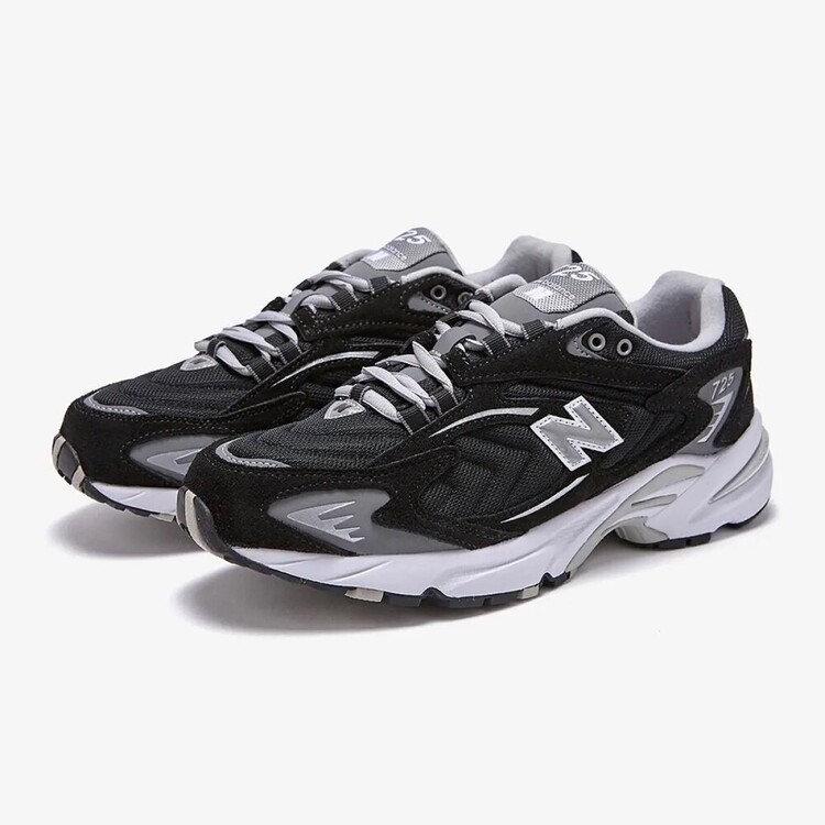 New Balance 725 Black White