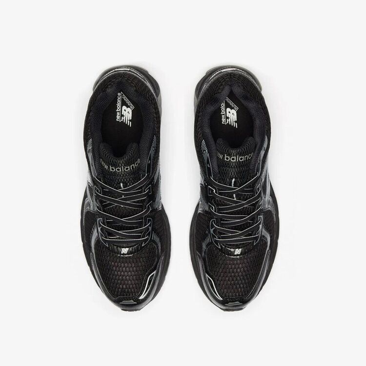 New Balance 860 v2 Black Silver Metallic