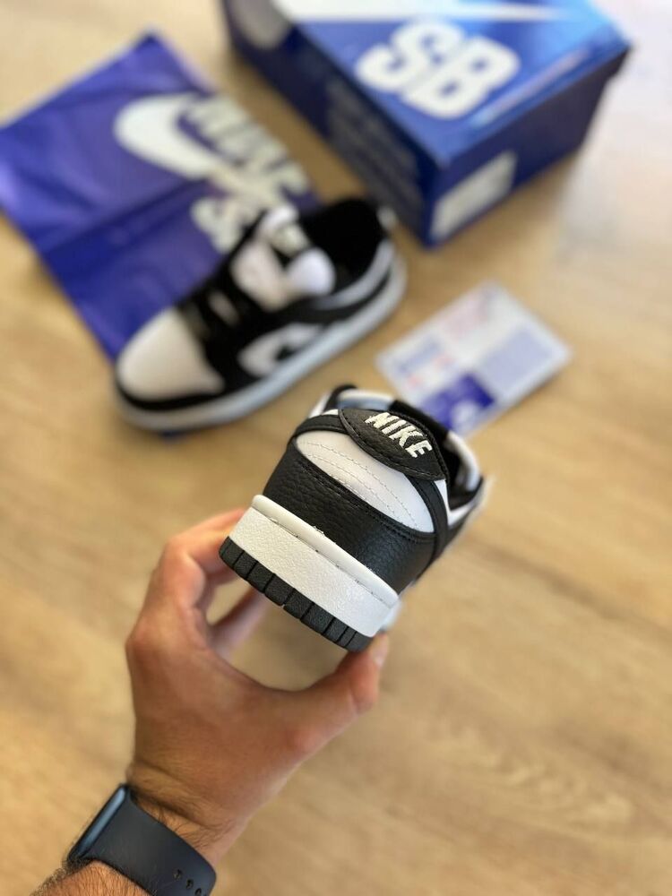 Nike Dunk Low Panda