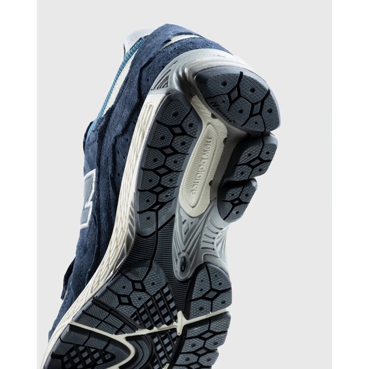 New Balance 2002R Dark Navy