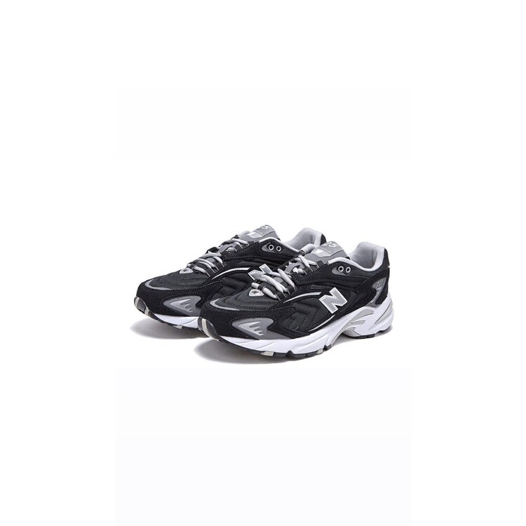 New Balance 725 Black & White