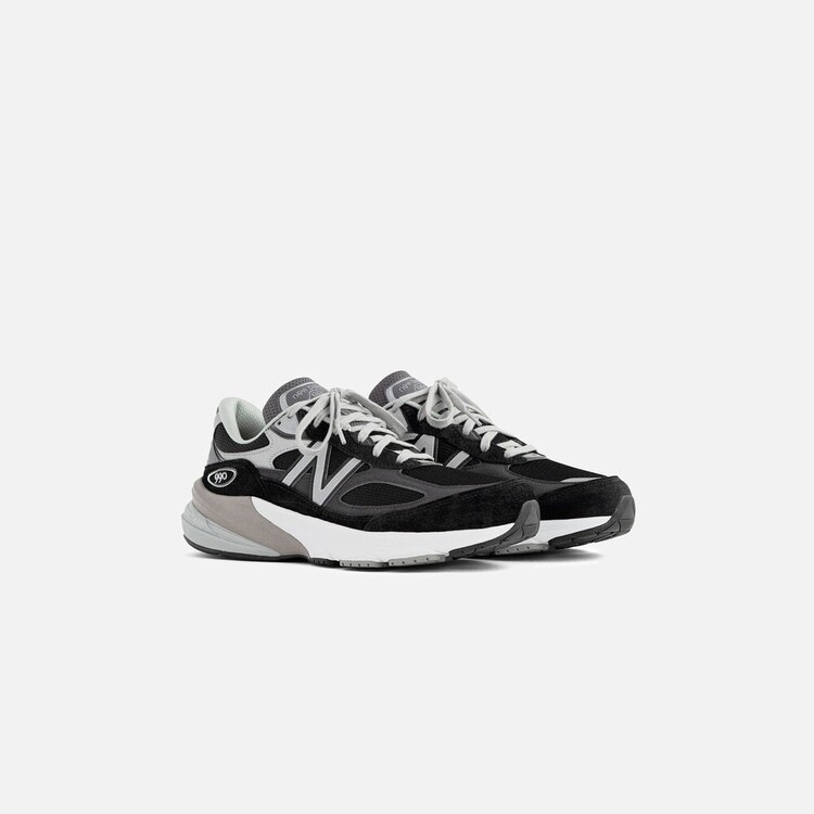 New Balance 990 V6 Black