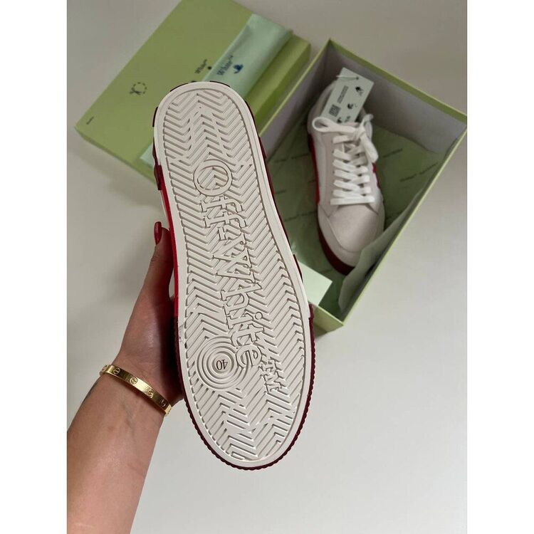 Off White
