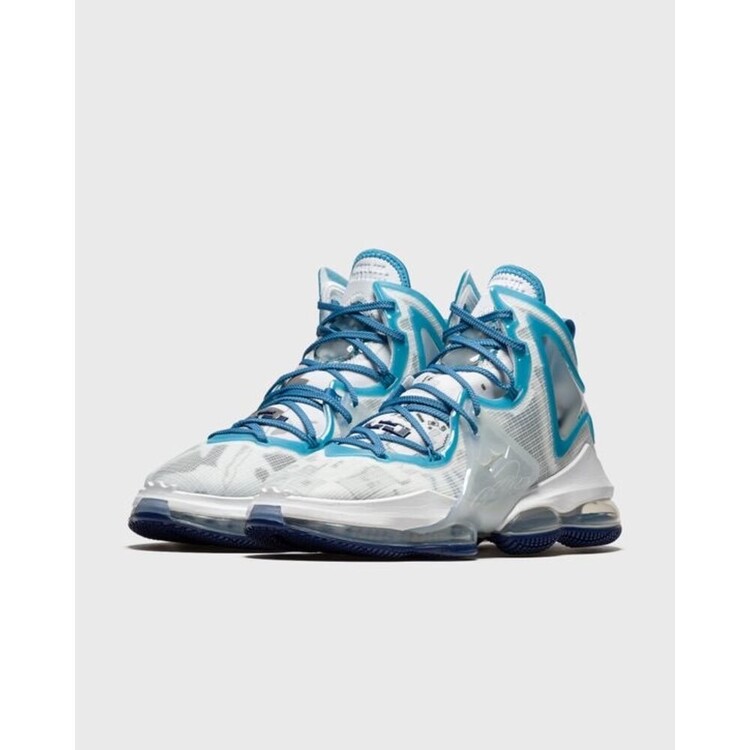 Nike LeBron 19 “Space Jam”