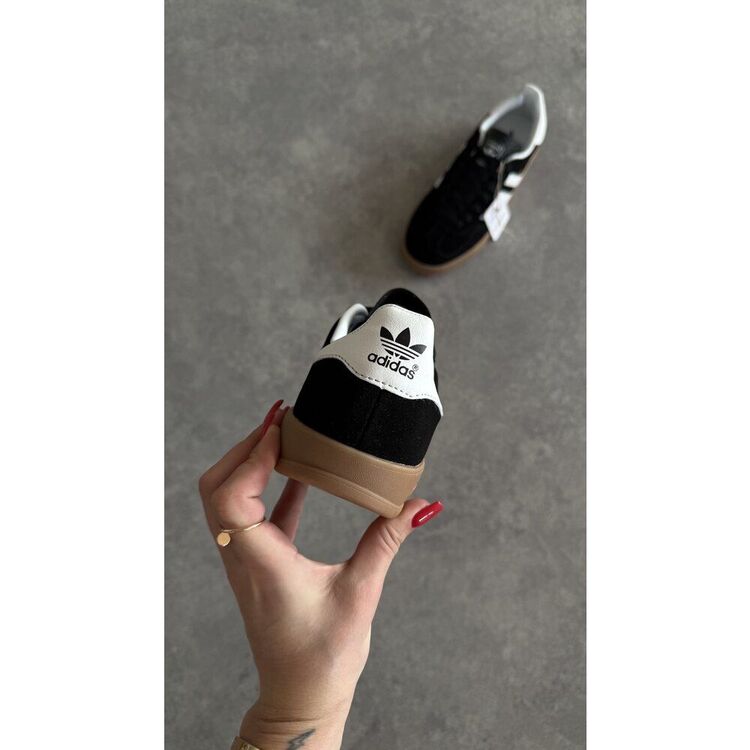 Gazelle “Black & White”