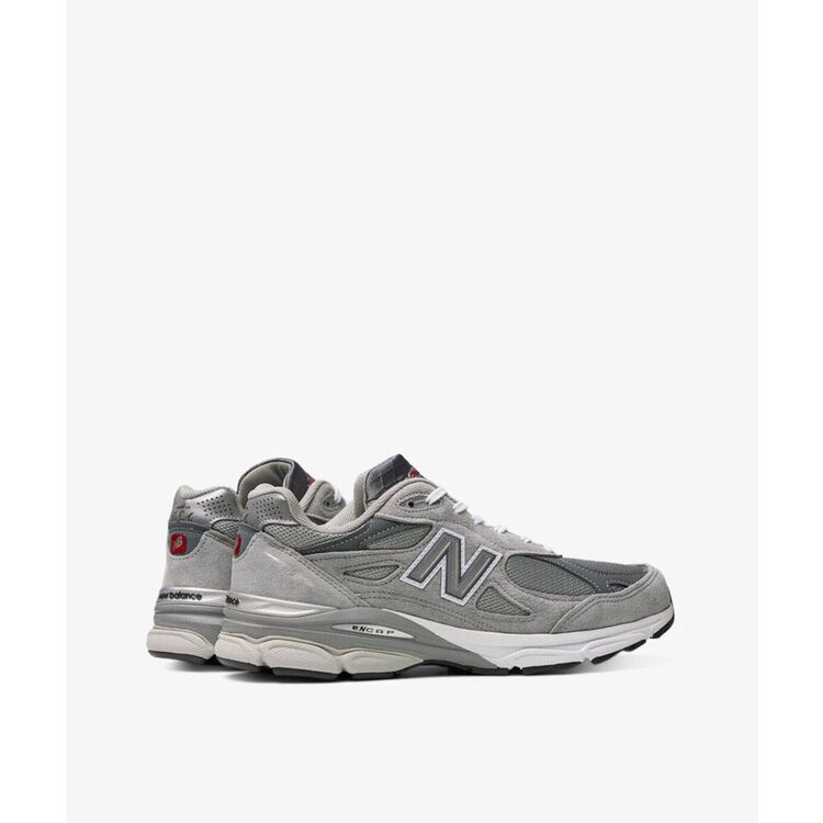 New Balance 990v3