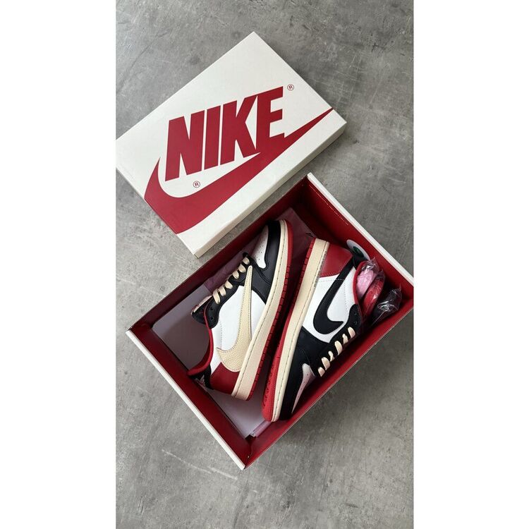 Air Jordan 1 Low OG x “Travis Scott” Black Red