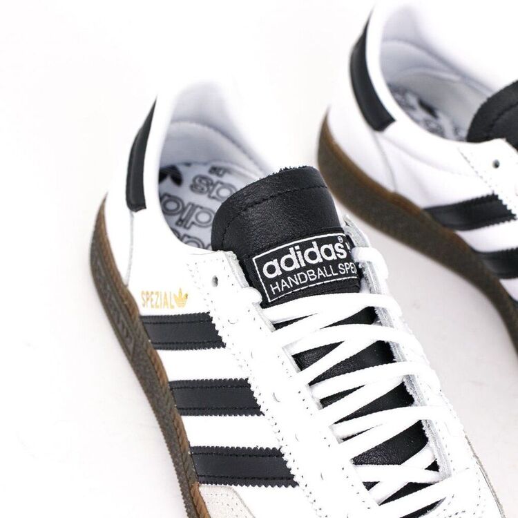 Handball Spezial “White Black”