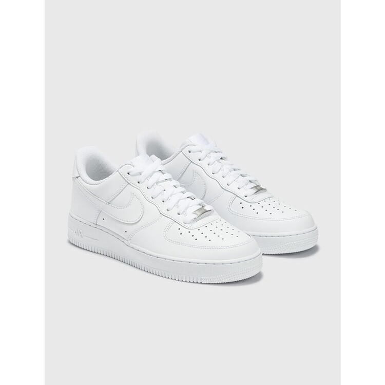 Air Force 1 Triple White “Classic”