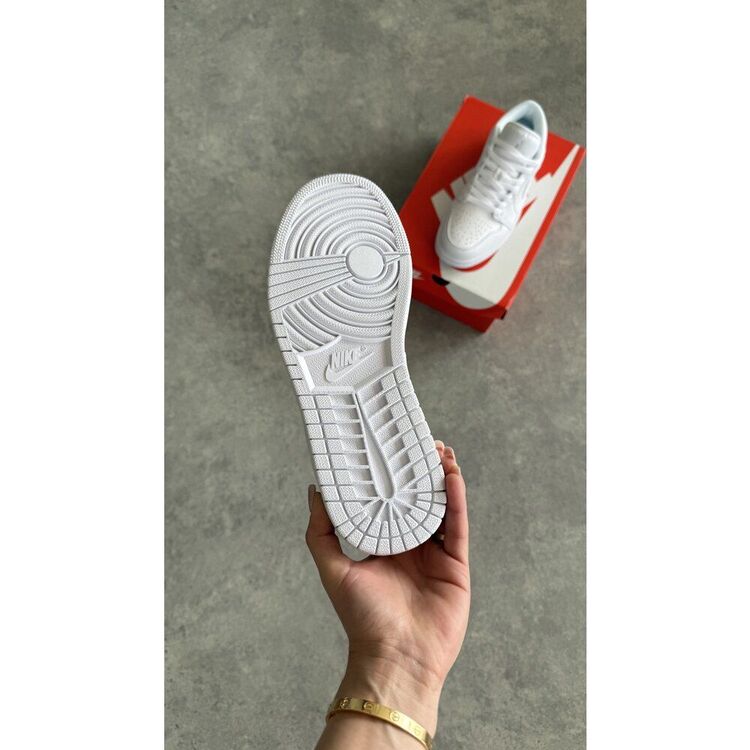 Air Jordan 1 Low