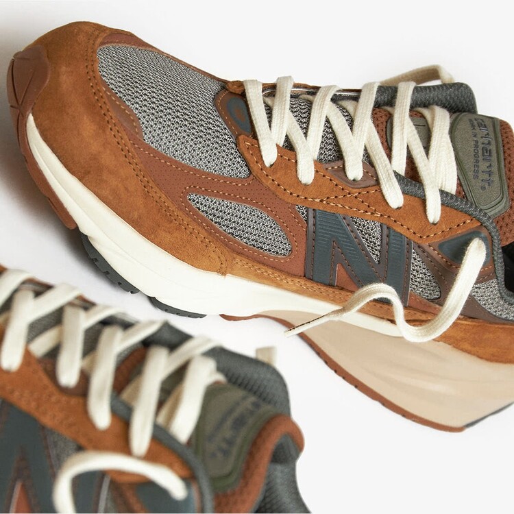 NEW BALANCE X CARHARTT WIP 990 V6