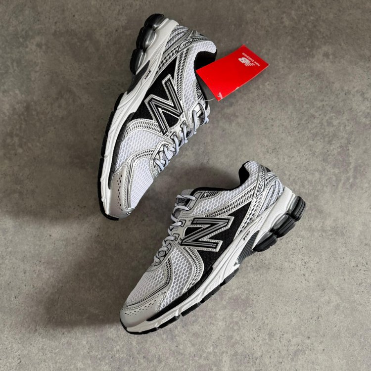 New Balance 860v2 Black White Silver