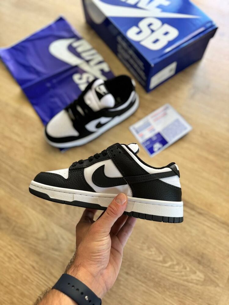 Nike Dunk Low Panda