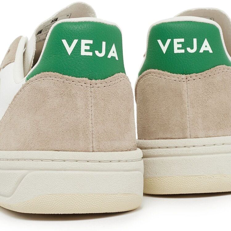 Veja Extra White Sahara Emeraude