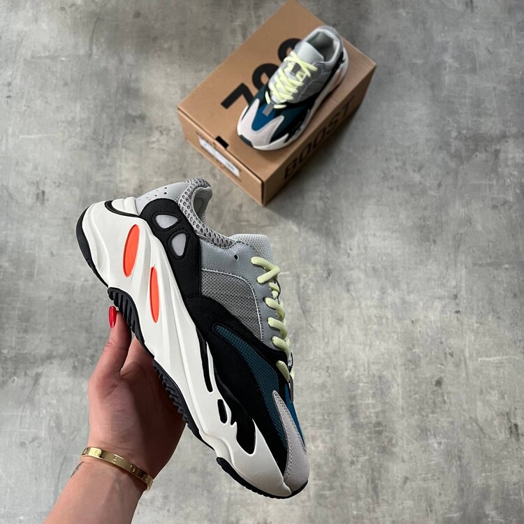 Yeezy 700 Wave Runner