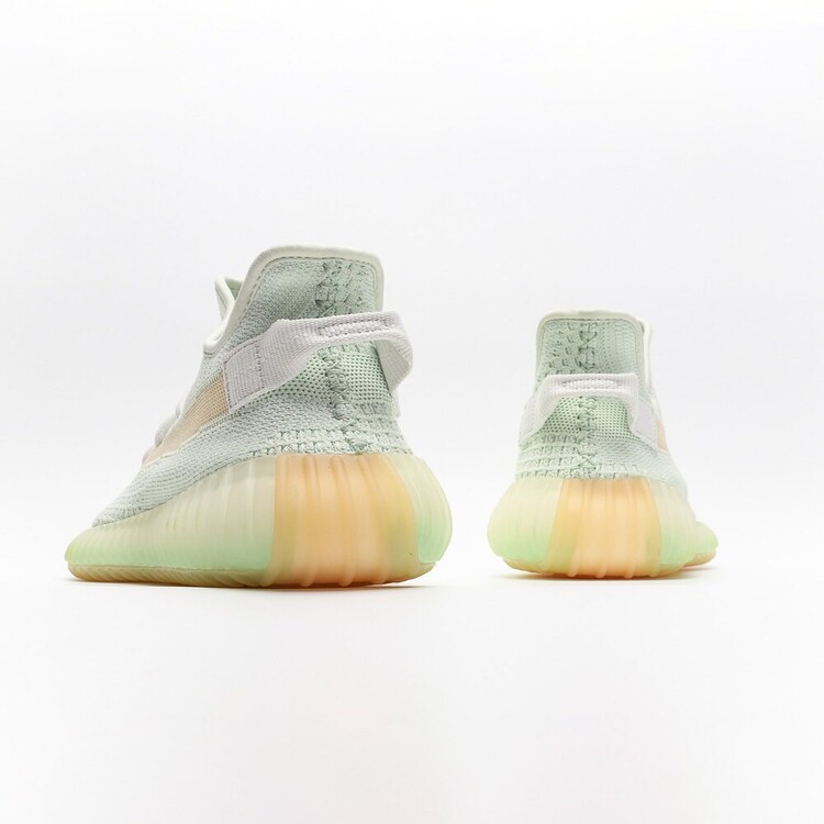 Yeezy 350 V2 Hyperspace